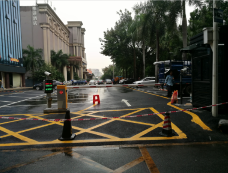 【現(xiàn)代化停車(chē)場(chǎng)管理系統(tǒng)】停車(chē)場(chǎng)用一些新技術(shù)替代了傳統(tǒng)